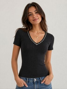 Tecovas Black V-Neck Ribbed Knit Top with Contrast White ribbon Trim Size XS